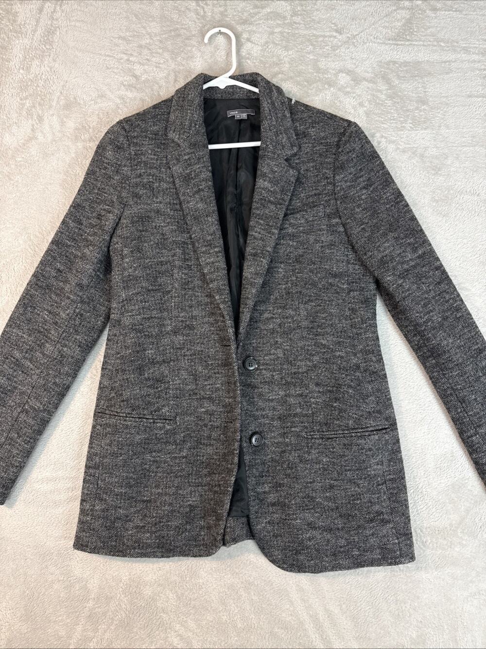 Vince 100% Soft Wool Blazer Womens size 10 Quiet Luxury Office Layering Career